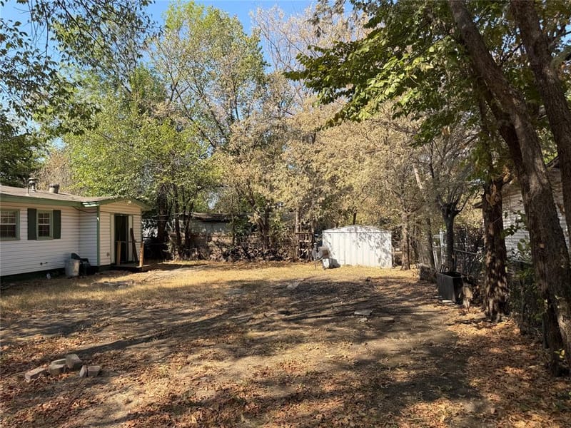 4209 Monna Street, Haltom City TX 76117 - Photo 23