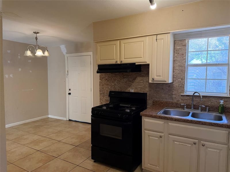 4209 Monna Street, Haltom City TX 76117 - Photo 13