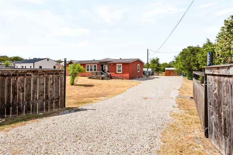 170 Western Lake Drive, Weatherford TX 76087 - Photo 2