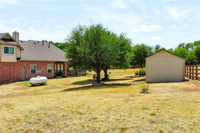 170 Park Place Circle, Cresson TX 76035 - Photo 6