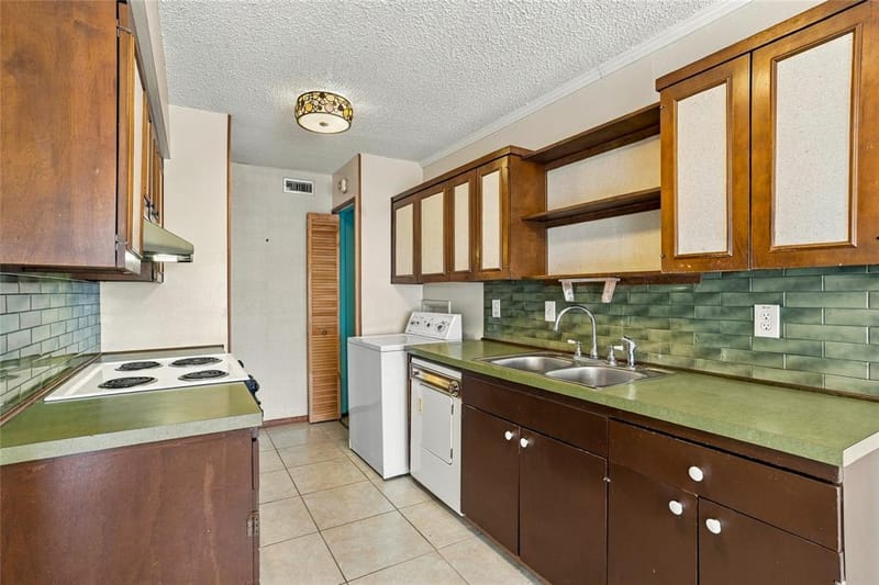 5434 Laredo Lane, Garland TX 75043 - Photo 11