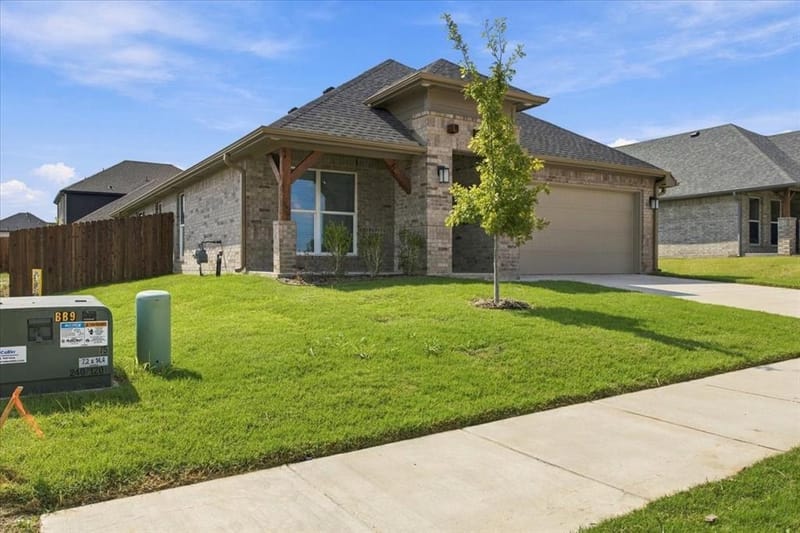 4218 Hummingbird Drive, Sherman TX 75092 - Photo 2