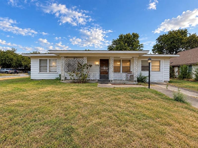 2921 Charles Drive, Garland TX 75041 - Photo 6