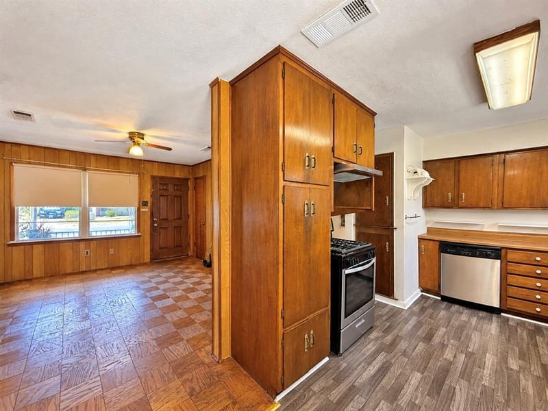 2921 Charles Drive, Garland TX 75041 - Photo 15