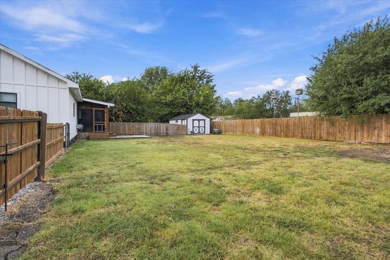 505 N White Oak, Dodd City TX 75438 - Photo 30