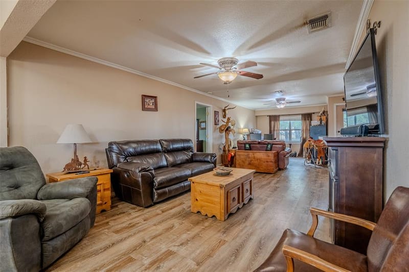 611 Billings Road, Tolar TX 76476 - Photo 6