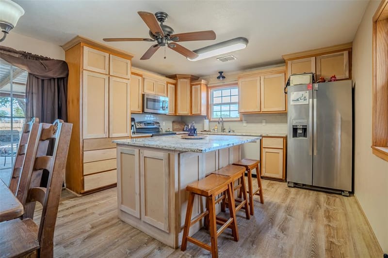 611 Billings Road, Tolar TX 76476 - Photo 10