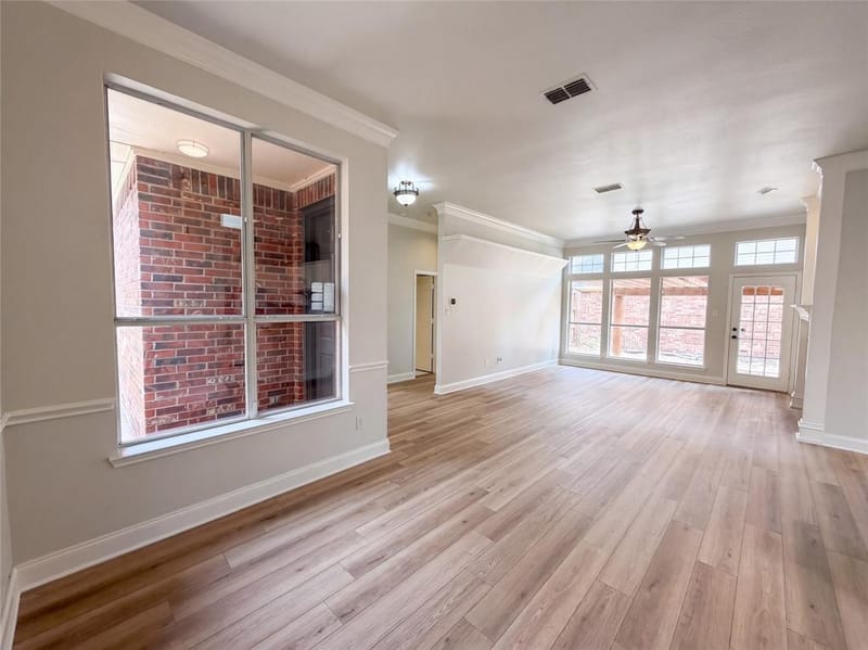 8703 Stonecrest Drive, Irving TX 75063 - Photo 10