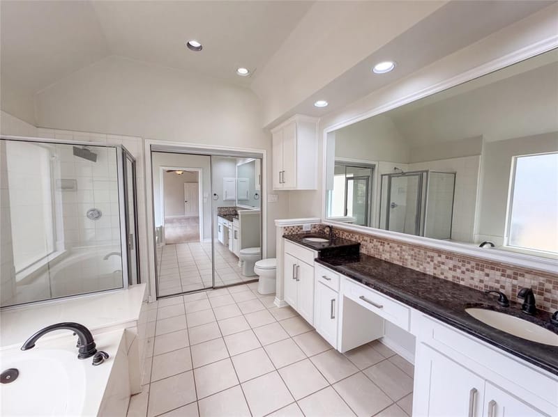 8703 Stonecrest Drive, Irving TX 75063 - Photo 21