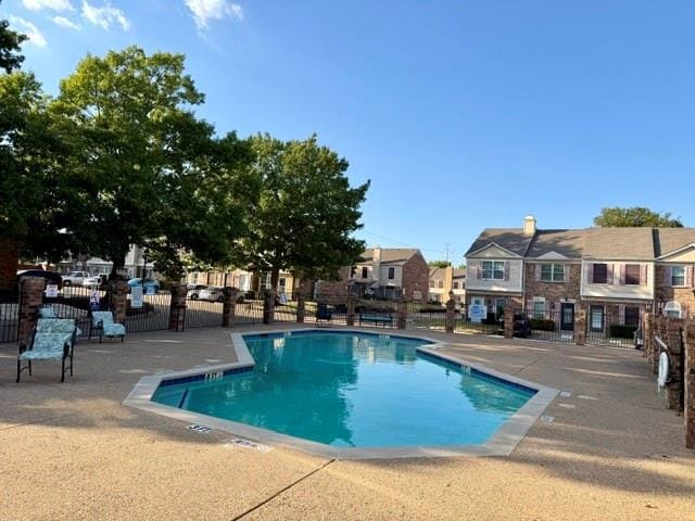 621 Carriagehouse Lane # 4f, Garland TX 75040