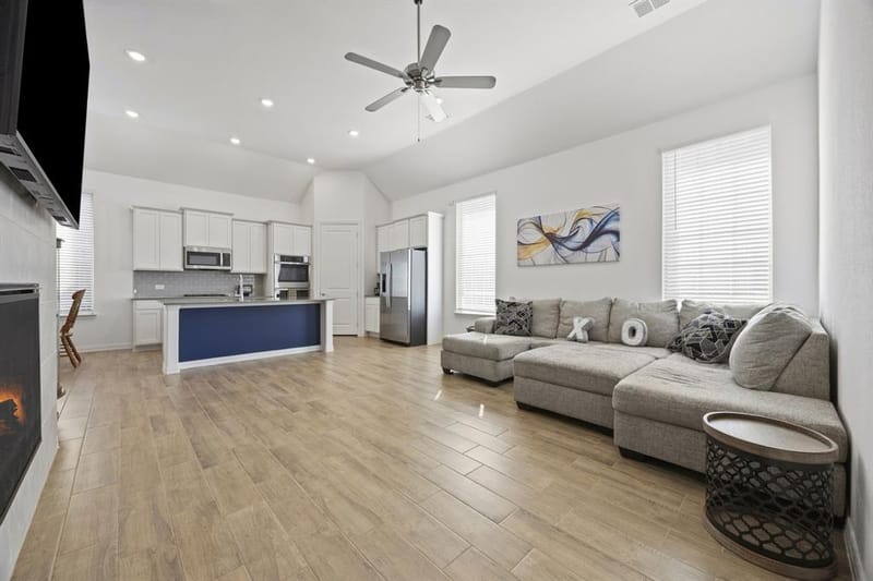 4709 Kings Garden Parkway, Arlington TX 76005 - Photo 7