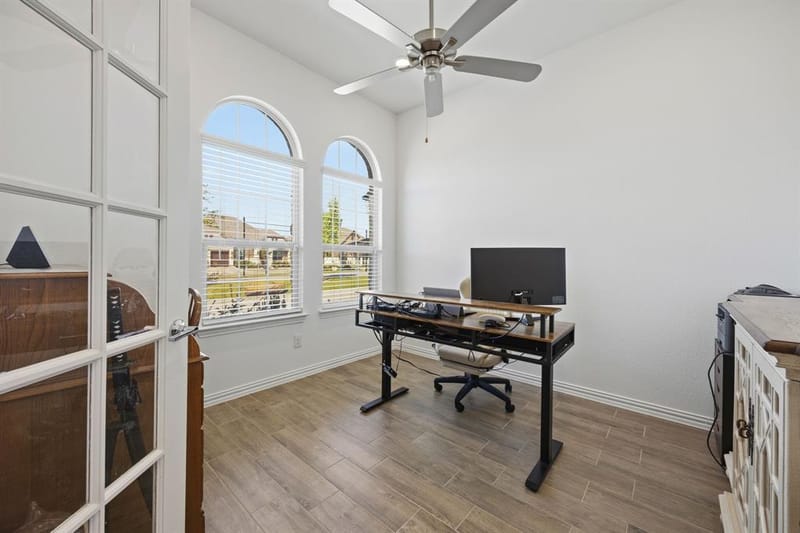 4709 Kings Garden Parkway, Arlington TX 76005 - Photo 5