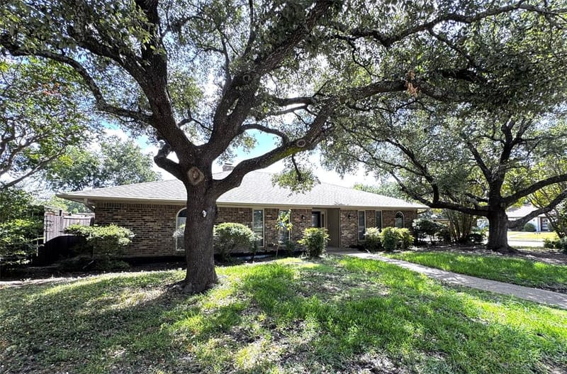 2616 Teakwood Lane, Plano TX 75075 - Photo 3