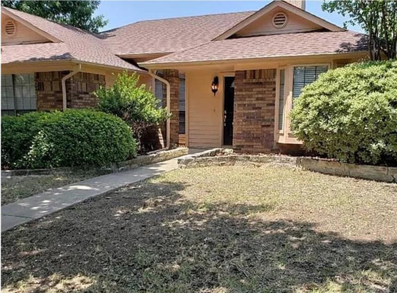 3007 Pacifica Street, Carrollton TX 75007 - Photo 2