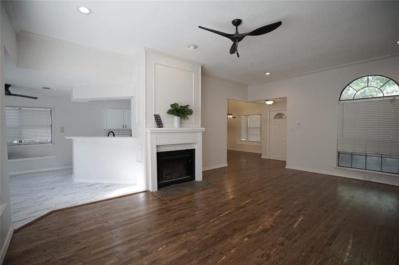 3007 Pacifica Street, Carrollton TX 75007 - Photo 4