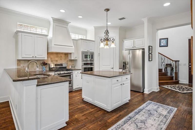 5936 Preston Gate Court, Dallas TX 75230
