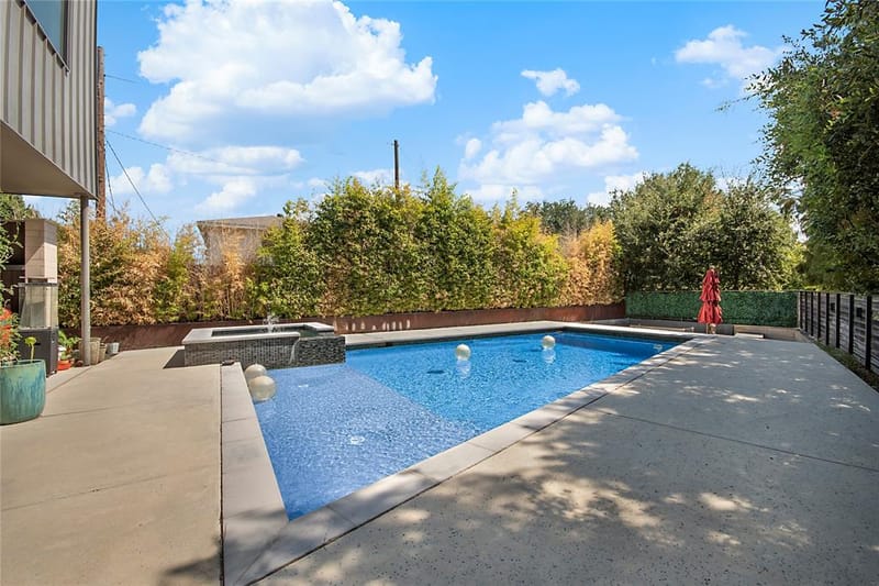 60 Vanguard Way, Dallas TX 75243 - Photo 13