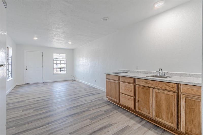 5406 Houghton Avenue, Fort Worth TX 76107 - Photo 6
