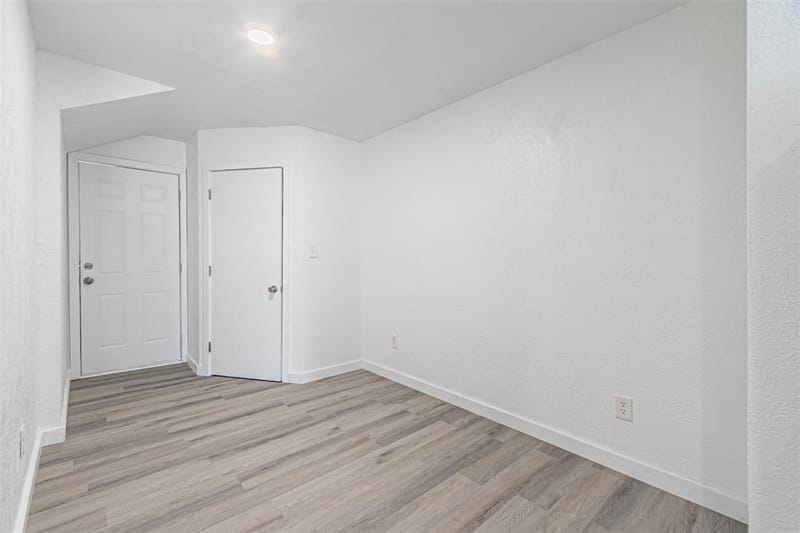 5406 Houghton Avenue, Fort Worth TX 76107 - Photo 7