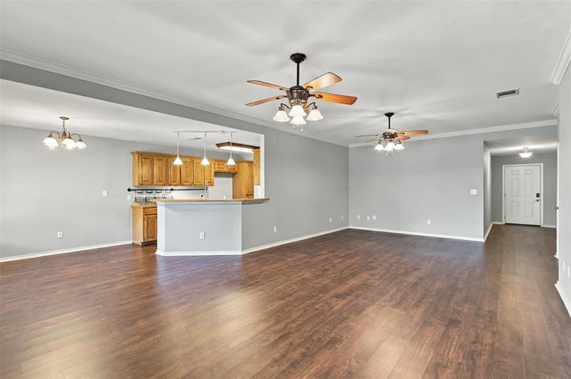 108 Chisolm Trail Court, Springtown TX 76082 - Photo 13