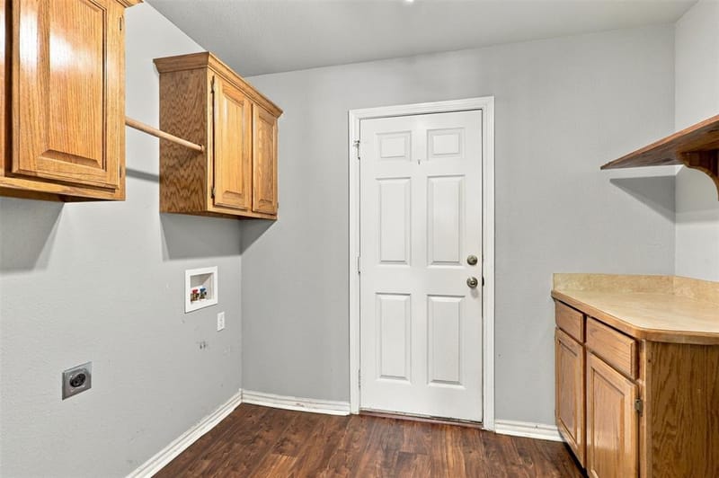 108 Chisolm Trail Court, Springtown TX 76082 - Photo 17