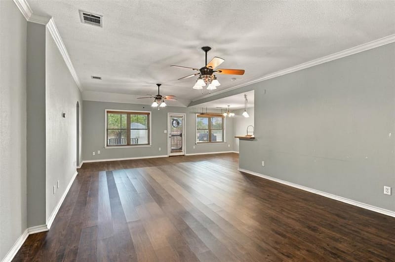108 Chisolm Trail Court, Springtown TX 76082 - Photo 12