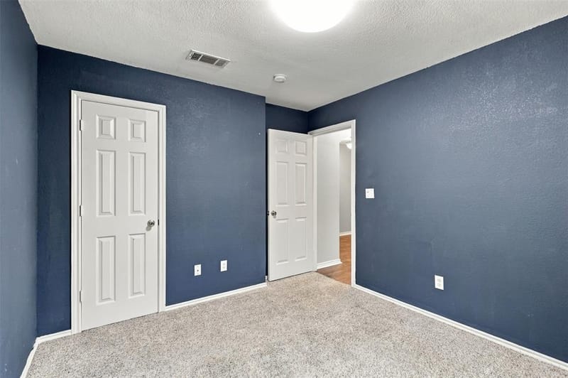 108 Chisolm Trail Court, Springtown TX 76082 - Photo 11