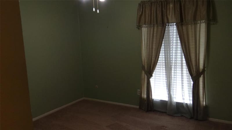2107 Bordeaux Drive, Carrollton TX 75007 - Photo 10
