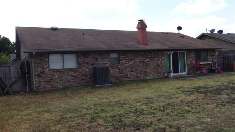 2107 Bordeaux Drive, Carrollton TX 75007 - Photo 14