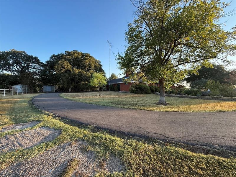 177 County Road 3341 N, Sulphur Springs TX 75482 - Photo 2