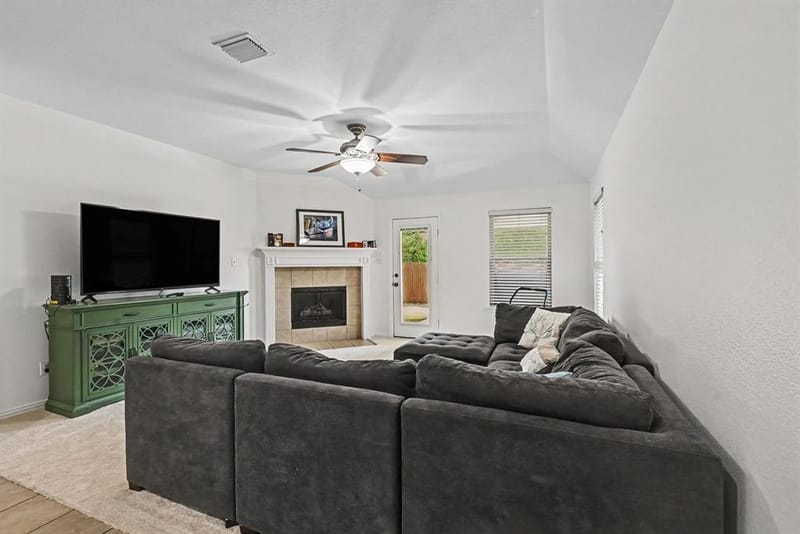 8108 Ruse Springs Lane, Fort Worth TX 76131 - Photo 12