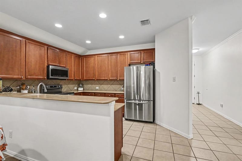 8108 Ruse Springs Lane, Fort Worth TX 76131 - Photo 9