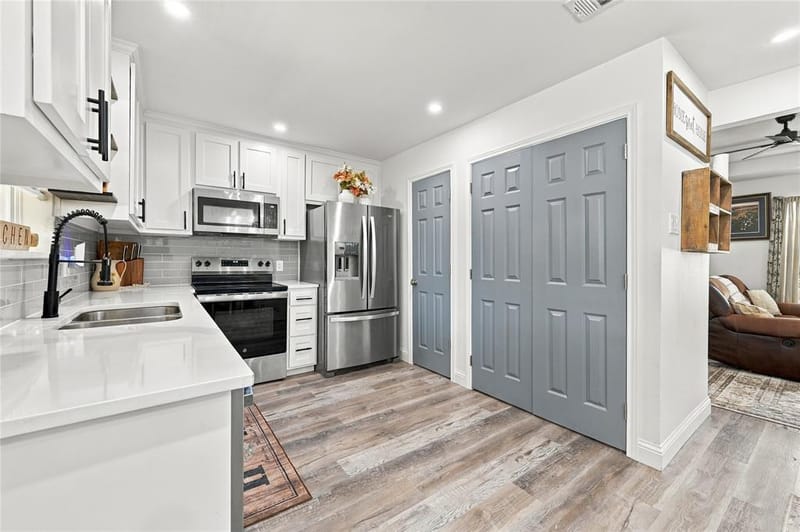 900 N Grand Avenue, Waxahachie TX 75165 - Photo 9