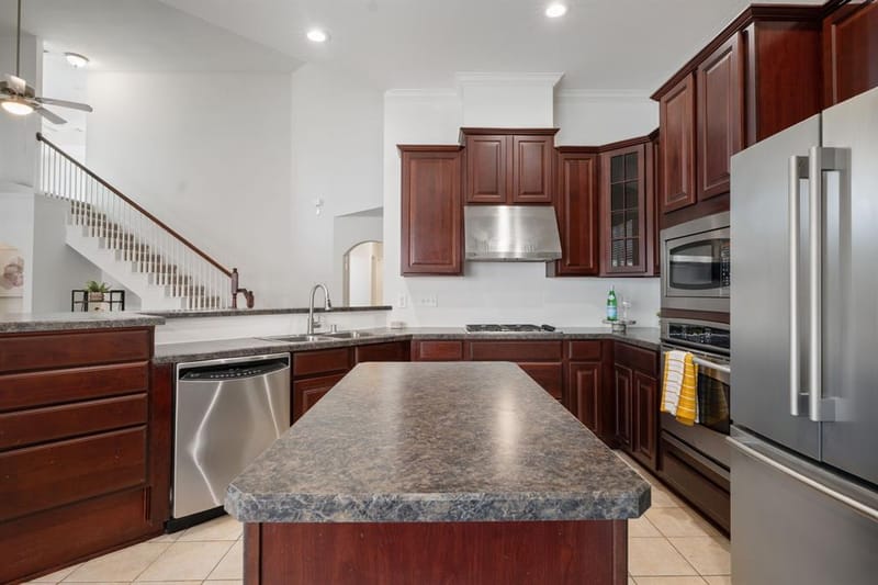 7209 Royal Glen Trail, McKinney TX 75072 - Photo 9