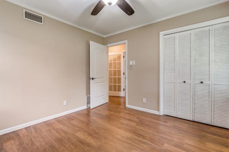 11049 Paddock Circle, Dallas TX 75238 - Photo 24