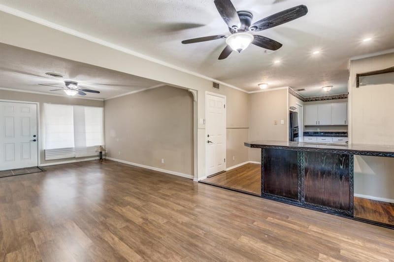 11049 Paddock Circle, Dallas TX 75238 - Photo 10