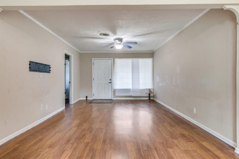 11049 Paddock Circle, Dallas TX 75238 - Photo 4