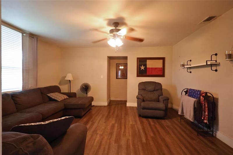 210 Hopkins, Alba TX 75410 - Photo 22