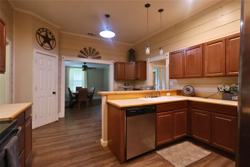 210 Hopkins, Alba TX 75410 - Photo 7