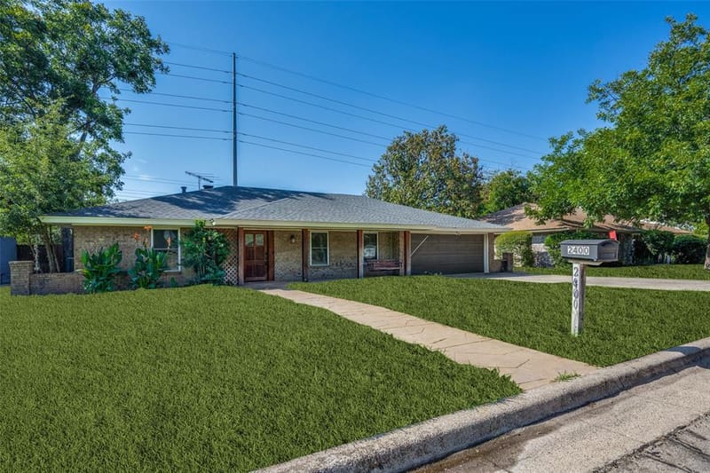 2400 W Lavender Lane, Arlington TX 76013 - Photo 2