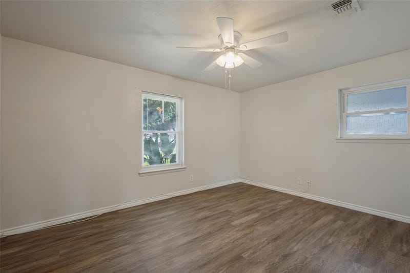 2400 W Lavender Lane, Arlington TX 76013 - Photo 17