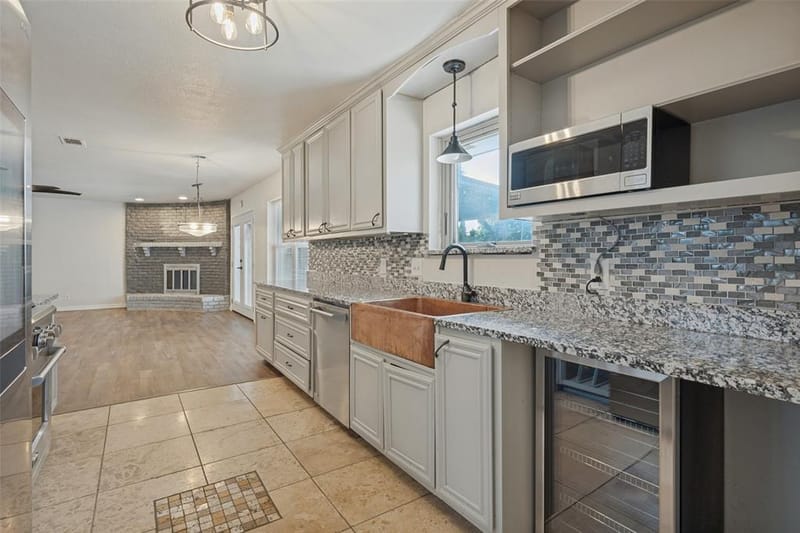 2400 W Lavender Lane, Arlington TX 76013 - Photo 12