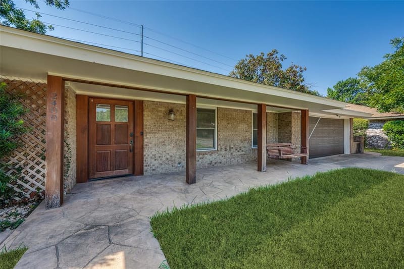 2400 W Lavender Lane, Arlington TX 76013 - Photo 3