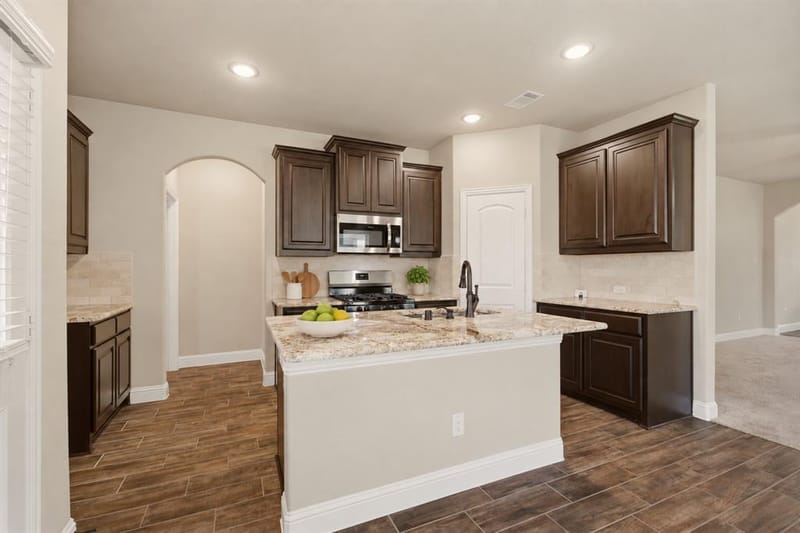 618 Redwood Drive, Greenville TX 75402 - Photo 8
