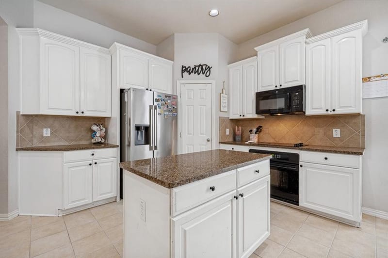 6408 Sapphire Drive, McKinney TX 75070 - Photo 9