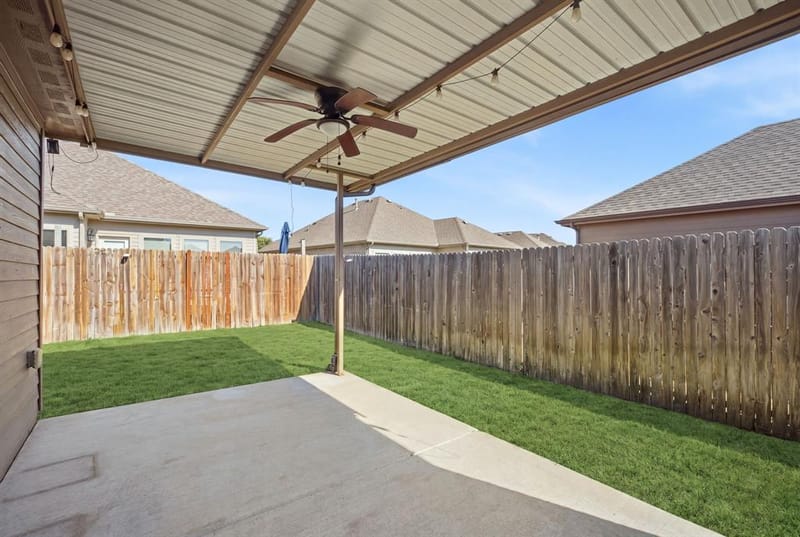 620 Redwood Drive, Greenville TX 75402 - Photo 23