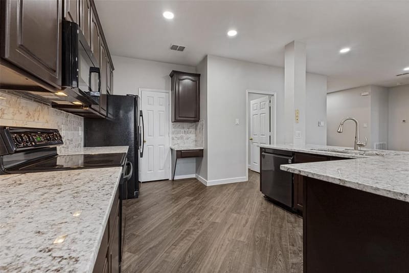 4215 Maidstone Drive, Garland TX 75043 - Photo 15