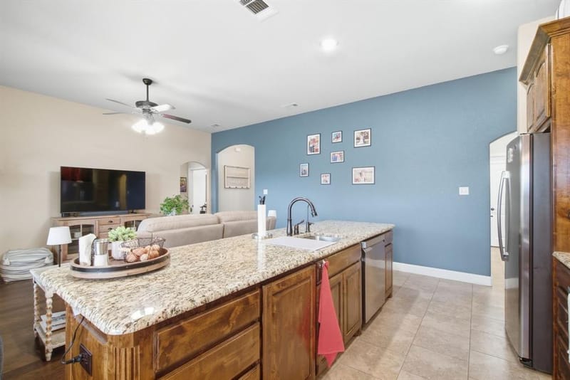 210 Timber Valley Court, Weatherford TX 76085 - Photo 23