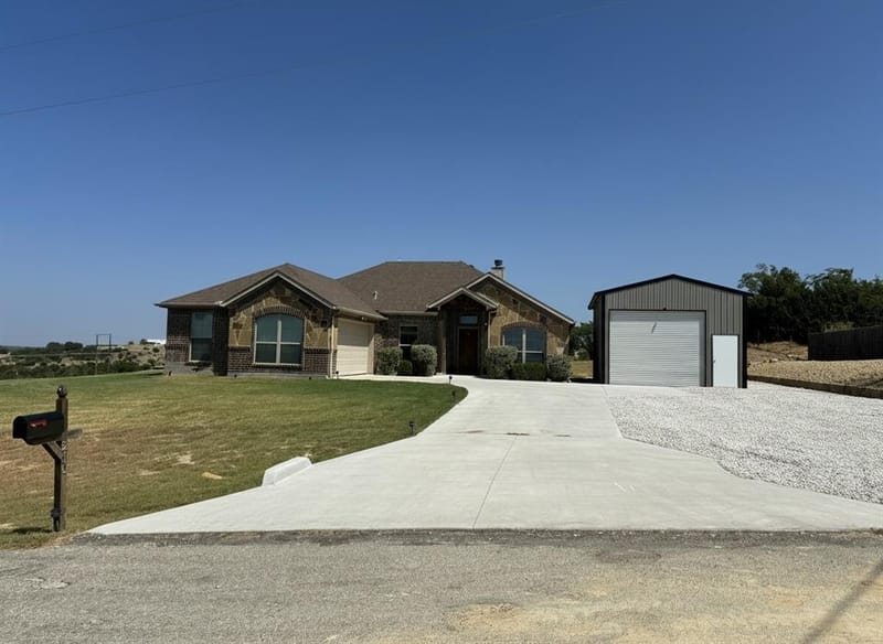 210 Timber Valley Court, Weatherford TX 76085 - Photo 7