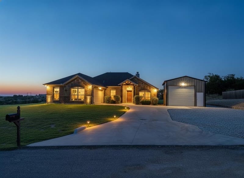 210 Timber Valley Court, Weatherford TX 76085